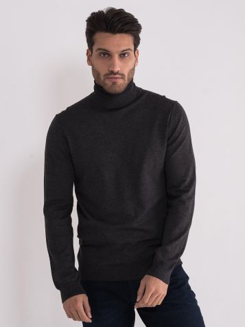 Tamno sivi džemper sa rolkom