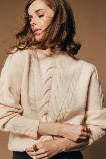 Ženski džemper u drap boji