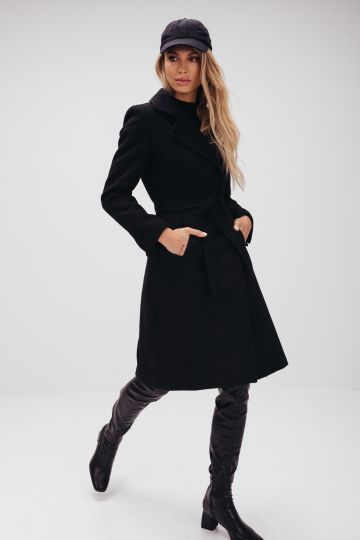 Crni ženski kaput