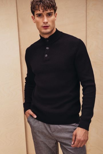 Muški džemper u crnoj boji