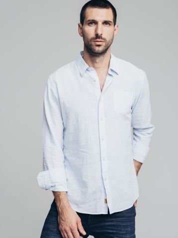 Muška košulja u svetlo plavoj boji
