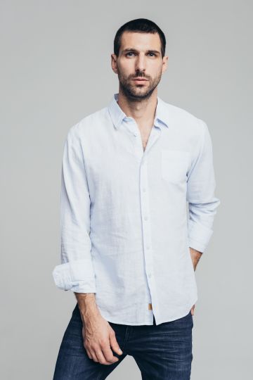 Muška košulja od mešavine lana  u svetlo plavoj boji