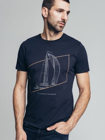 Muška majica u teget boji sa printom broda
