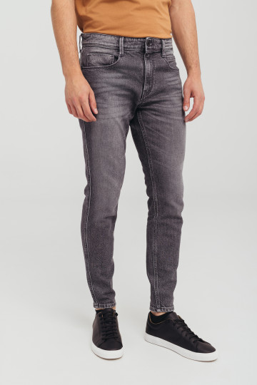 Muške sive skinny farmerice sa tapered nogavicama i srednjim strukom -model 130 