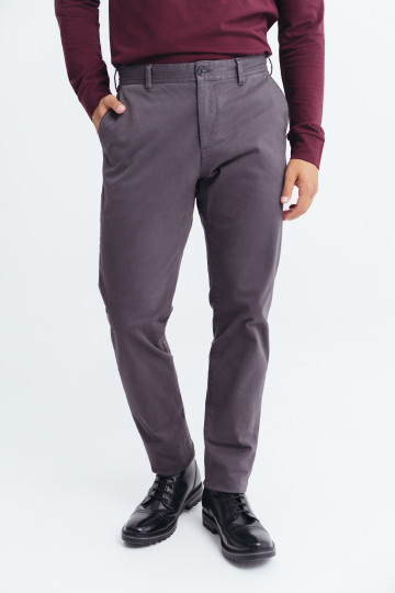 Muške chino pantalone tamno sive boje