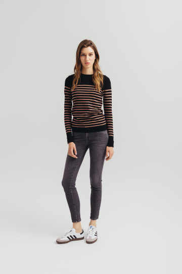 Ženske skinny farmerke srednjeg struka-model 208