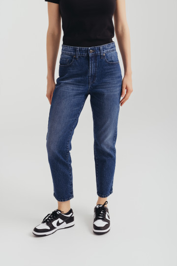 Slim fit farmerke visokog struka sa suženim nogavicama -model 210