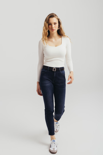 Mom fit farmerice sa suženim nogavicama i visokim strukom -model 213