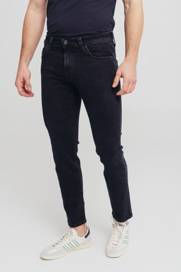 Slim fit farmerke sa suženim nogavicama u tamno denim boji -model 106