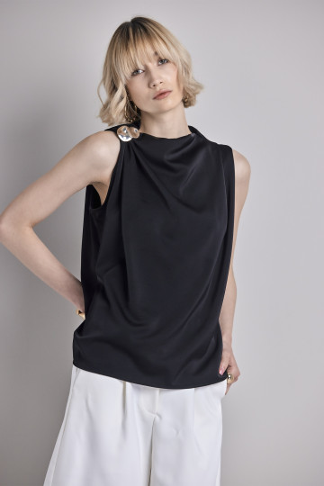Bluza sa detaljem