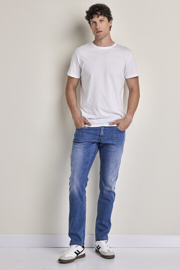 Slim fit farmerke niskog struka u tamno plavoj boji -model 106