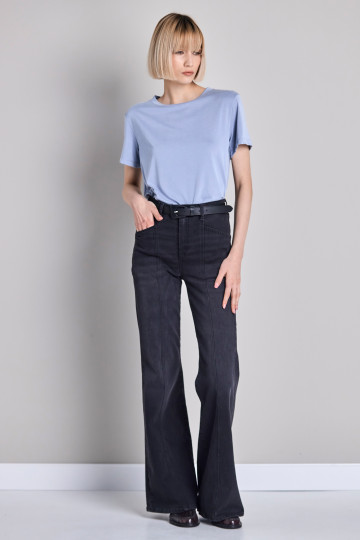 Ženske crne slim fit farmerke sa zvono nogavicama - model 257